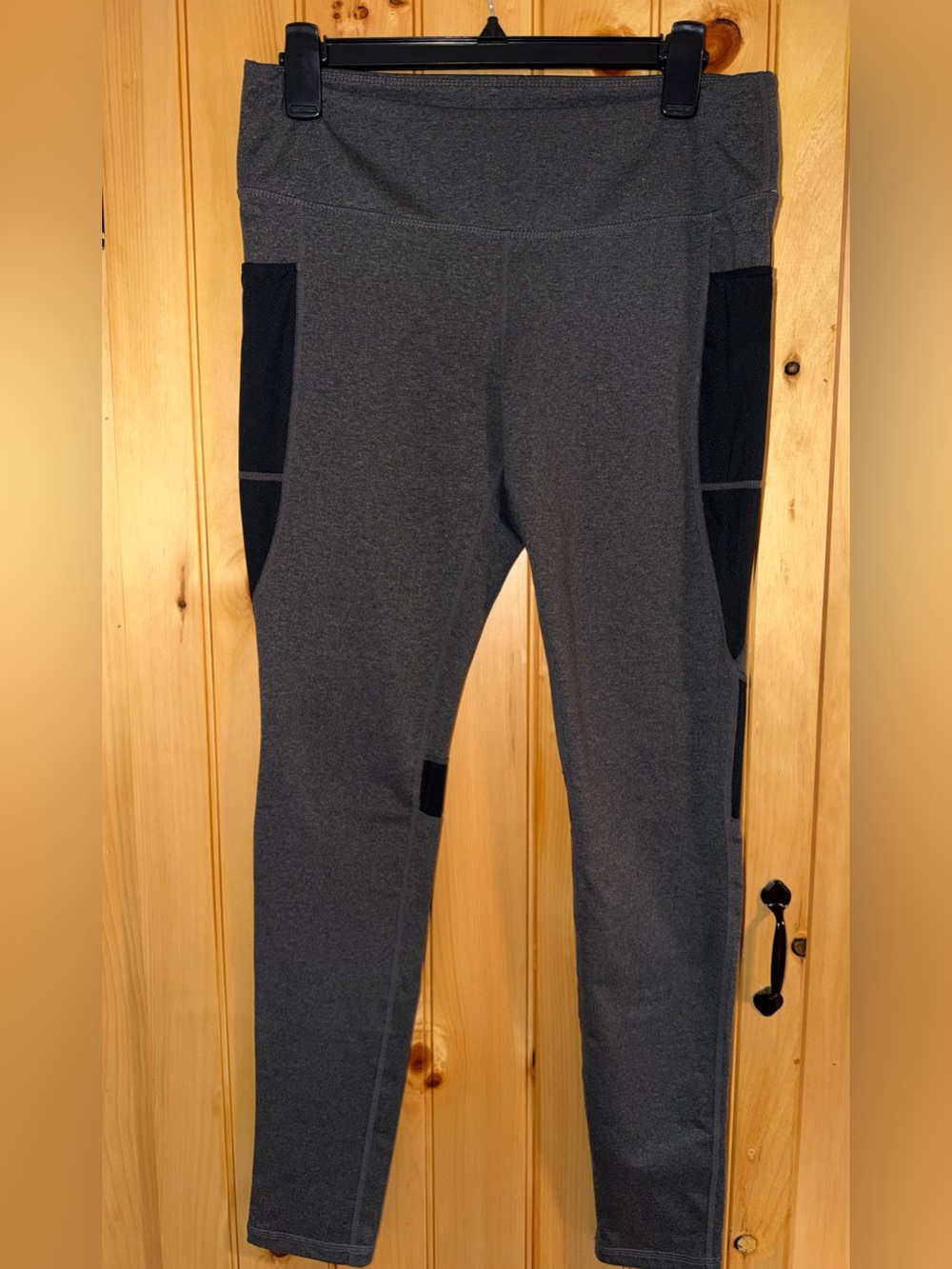 GSX by Gander Mountain Gray & Black Performance Leggings- Size M